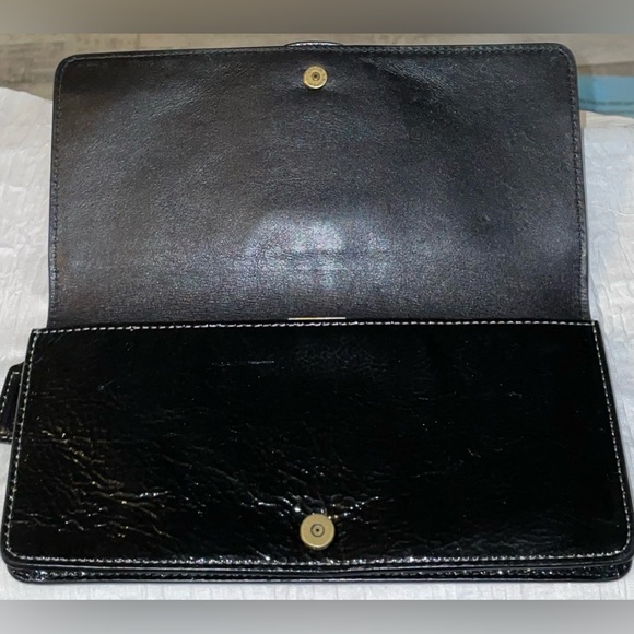 COACH HORSE & CARRIAGE PATENT LEATHER LARGE BLACK CLUTCH WALLET PURSE BAG EUC - Picture 6 of 12